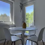 Spotless Family Retreat, Fully Equipped & Brühl