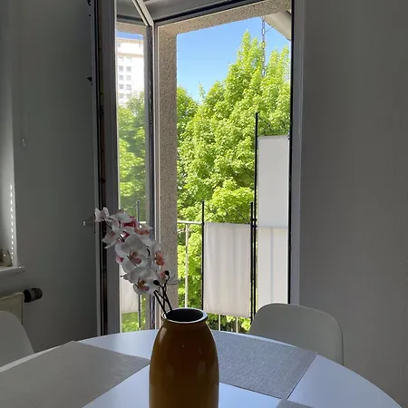 Apartment Spotless Family Retreat, Fully Equipped &