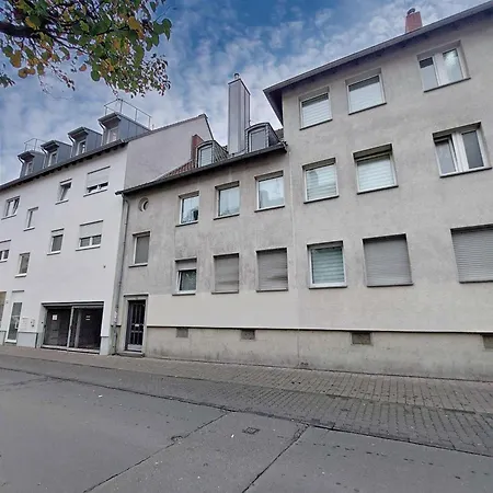 Spotless Family Retreat, Fully Equipped & Apartment Bruehl (Rhineland)