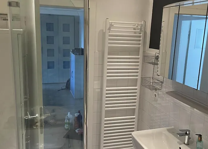 Spotless Family Retreat, Fully Equipped & Apartamento Brühl