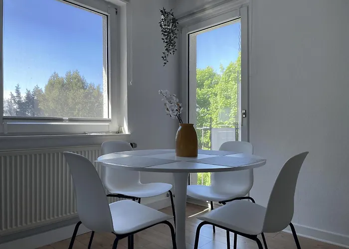 Spotless Family Retreat, Fully Equipped & Brühl